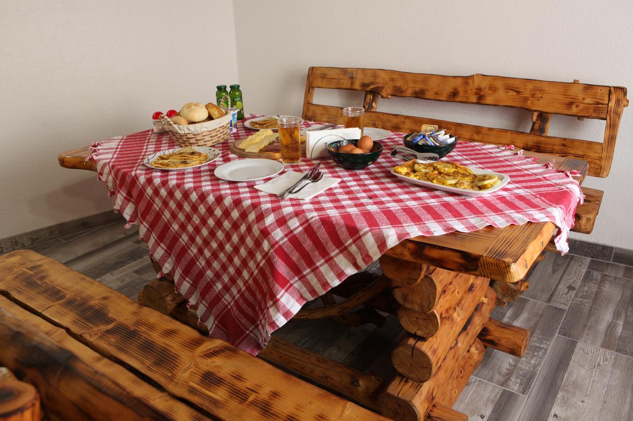 Guesthouse Samolov Vrhovine 外观 照片