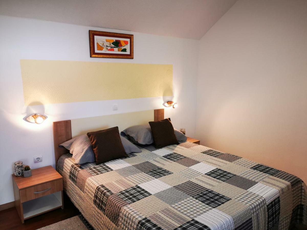 Guesthouse Samolov Vrhovine 外观 照片